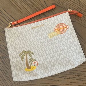 Michael Kors Jet Set Go wristlet - NWOT